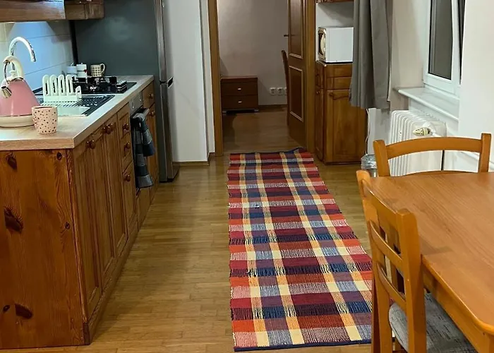 Daire Livi - No Party